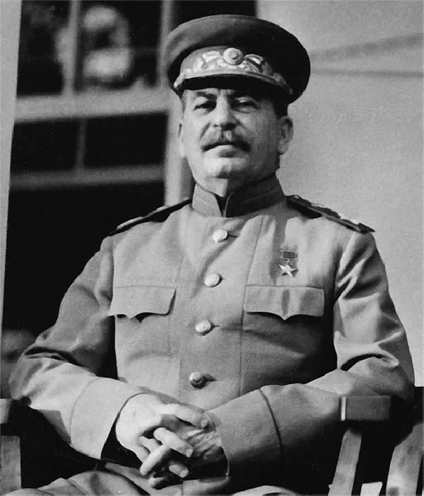 -rusyadan-kritik-zafer-bayrami-hamlesi-bir-cok-bolgenin-adi-stalin-olacak_5939_dhaphoto1.jpg