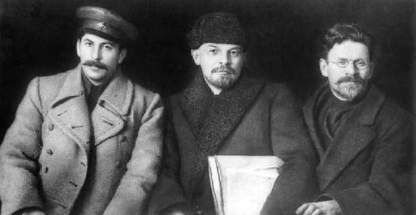-rusyadan-kritik-zafer-bayrami-hamlesi-bir-cok-bolgenin-adi-stalin-olacak_5939_dhaphoto5.jpg
