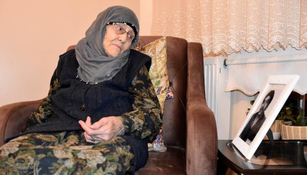 33-yildir-kayip-oglunu-bekliyor_8019_dhaphoto1.jpg