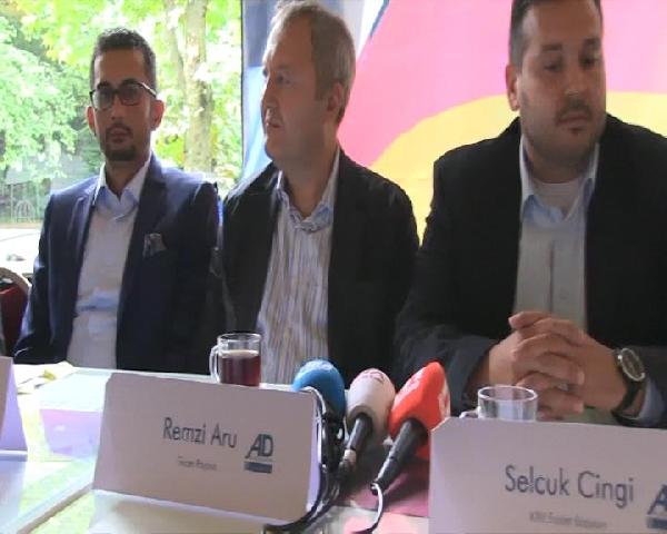 alman-demokratlar-birliginden-erdogan-ve-merkel-arasinda-aracilik-teklifi_5280_dhaphoto1.jpg