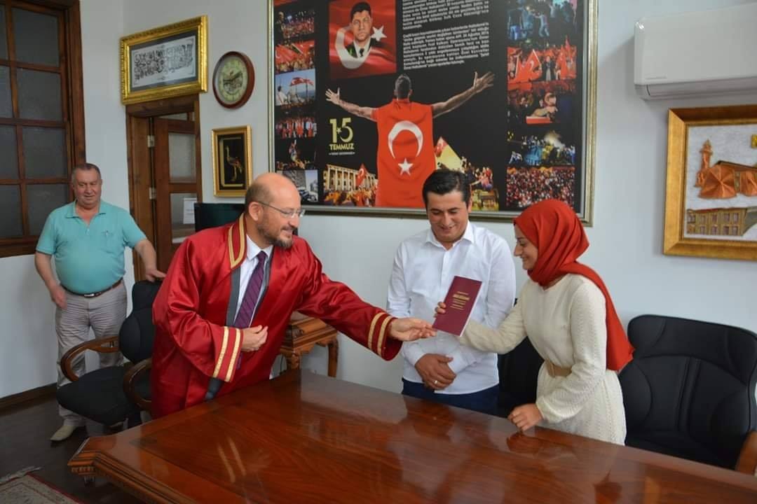 aw797254_01.jpg