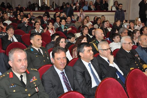brukselde-23-nisan-kutlamasi_2377_dhaphoto2.jpg