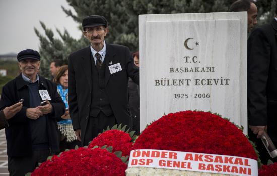 ecevit1.jpg