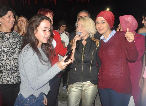 intizar-hayatim-boyunca-bir-edepsizligim-olmadi_1629_dhaphoto3.jpg