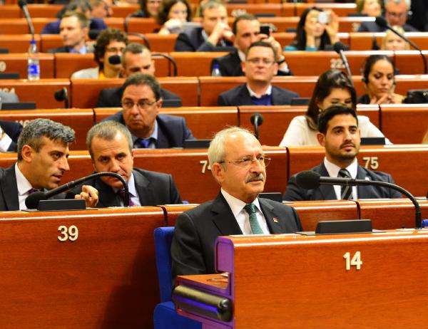 kemal-kilicdaroglu-avrupa-komisyonunda-konustu_1633_dhaphoto2.jpg