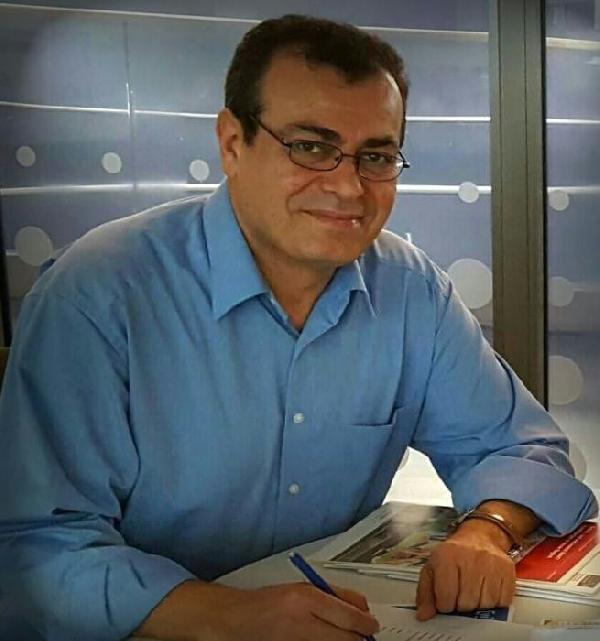 ogretmenini-bicakla-tehdit-eden-alman-ogrenci-gozaltina-alindi_2261_dhaphoto1.jpg