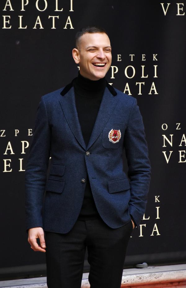ozpetekin-ilk-gerilim-filminin-tanitimi-romada-yapildi-bana-akdenizli-hitchcock-diyorlar_6810_dhaphoto5.jpg