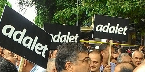 page_chpnin-adalet-yuruyusu-bugun-guvenpark-polis-aramasi-icin-kapatildi_250188842.jpg