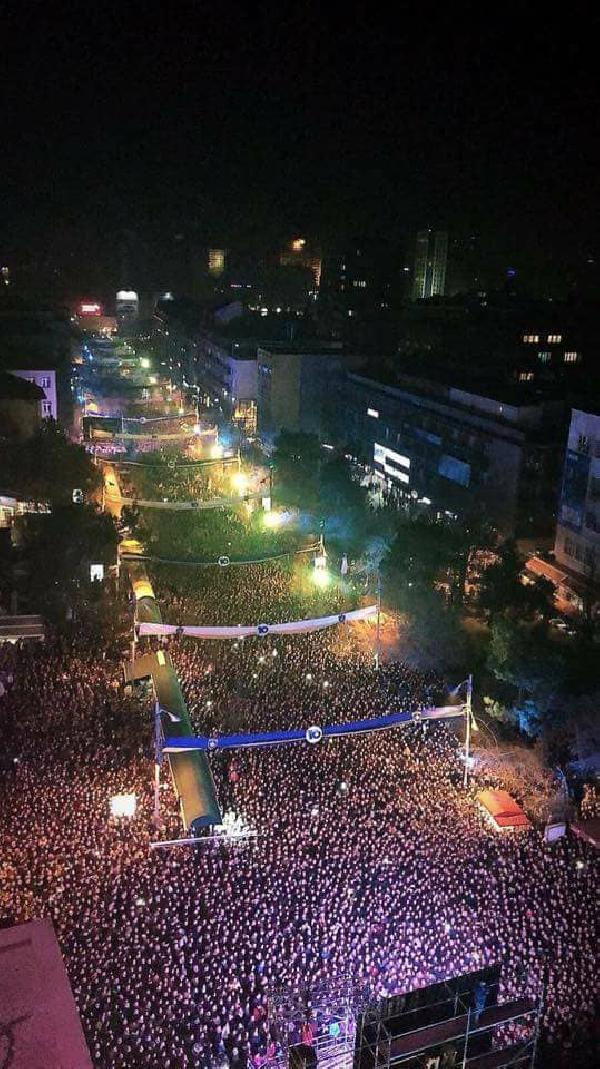 rita-ora-kosovanin-10uncu-bagimsizlik-yildonumunde-konser-verdi_9248_dhaphoto2.jpg