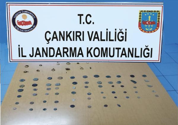 tilsimli-define-icin-ikinci-kez-kazi-yaparken-yakalandi_4633_dhaphoto3.jpg